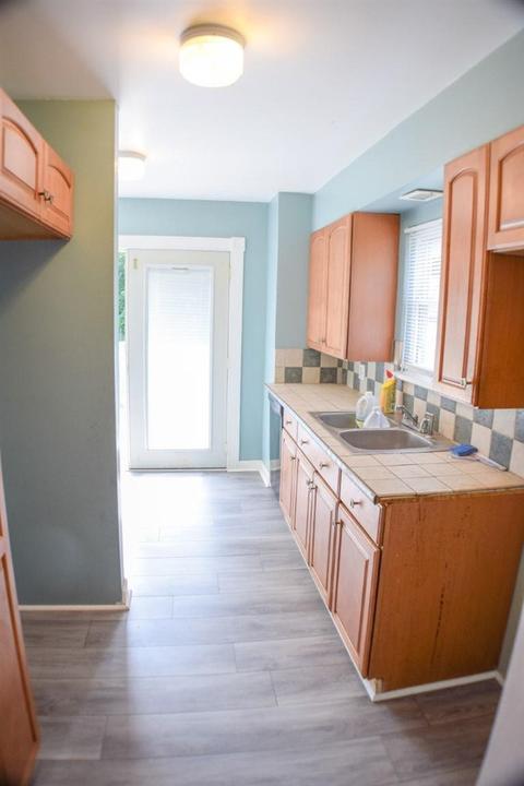 2409 Dawn, Jackson, MI 49203 photo 5