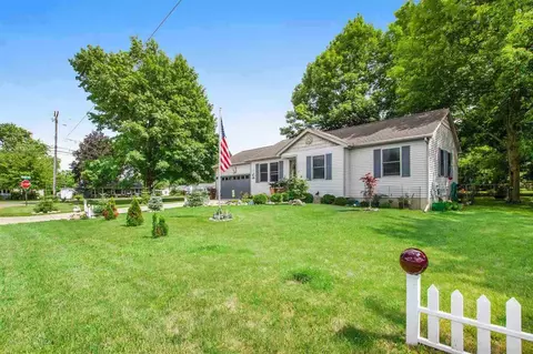 4851 Feldman Ct, Jackson, MI 49201 photo 2