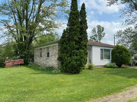 5071 Pointe Tremble, Algonac, MI 48001 photo 1