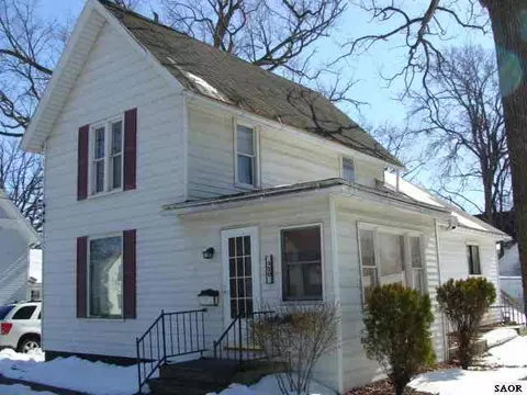 520 E Mason, Owosso, MI 48867 photo 1