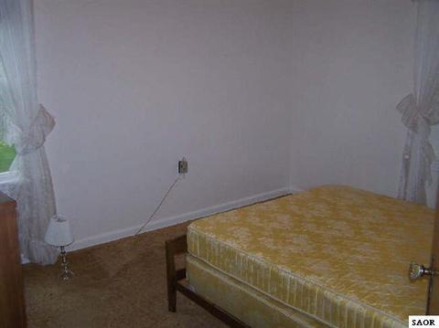 1010 E Oliver St, Owosso, MI 48867 photo 6