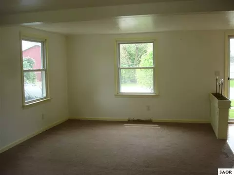 305 Keeney, Perry, MI 48872 photo 4
