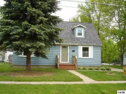 305 Keeney, Perry, MI 48872 photo 1