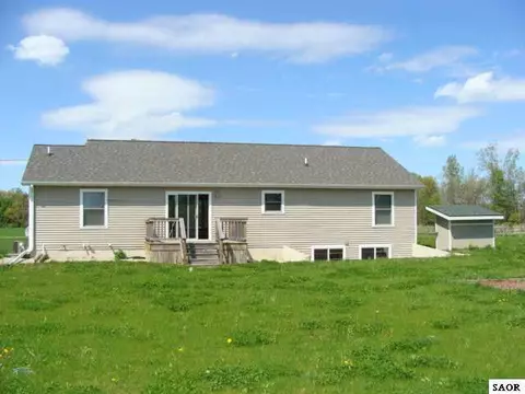8180 Maple Rpds, Elsie, MI 48831 photo 2