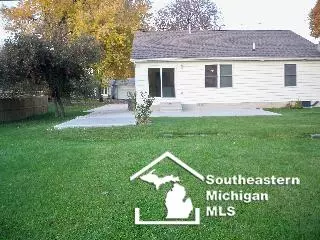 2856 Second, Monroe, MI 48162 photo 3