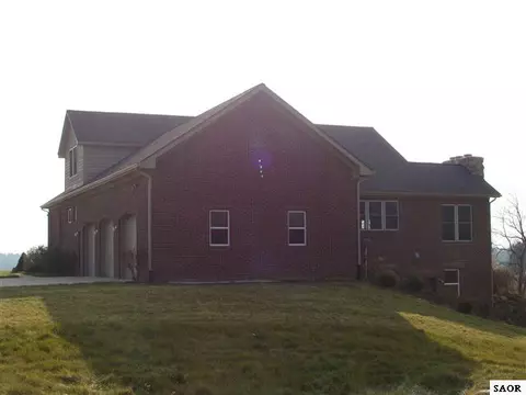 305 E Hibbard, Owosso, MI 48867 photo 6