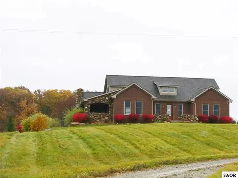 305 E Hibbard, Owosso, MI 48867 photo 1