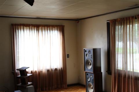 516 Maple Ave, Bancroft, MI 48414 photo 5