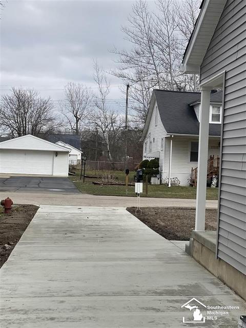 11100 Wahrman, Romulus, MI 48174 photo 4