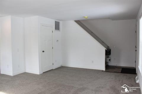 11100 Wahrman, Romulus, MI 48174 photo 7