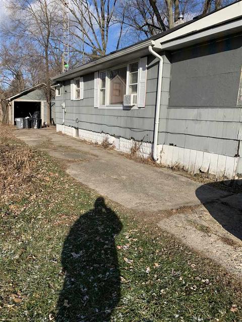 1322 Huron, Flint, MI 48507 photo 4