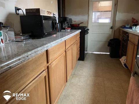 12070 Davison Rd, Davison, MI 48423 photo 5