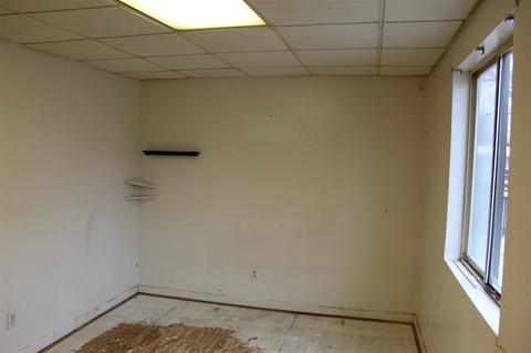 2145 E Mclean, Burton, MI 48529 photo 9