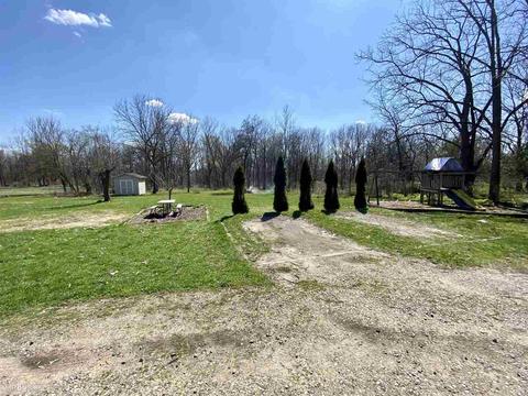 1102 E Oliver, Owosso, MI 48867 photo 32