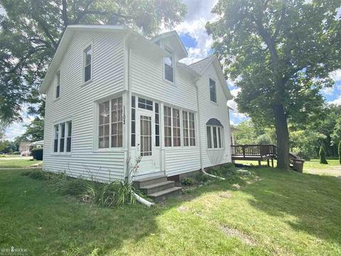1102 E Oliver, Owosso, MI 48867 photo 1