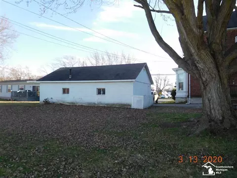 1910 S Custer, Monroe, MI 48161 photo 7