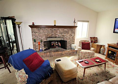 1009 Drury Ln, Flushing, MI 48433 photo 9