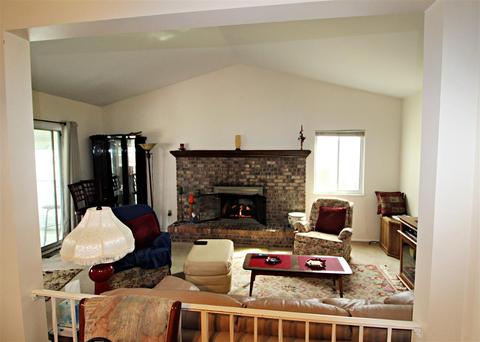 1009 Drury Ln, Flushing, MI 48433 photo 8