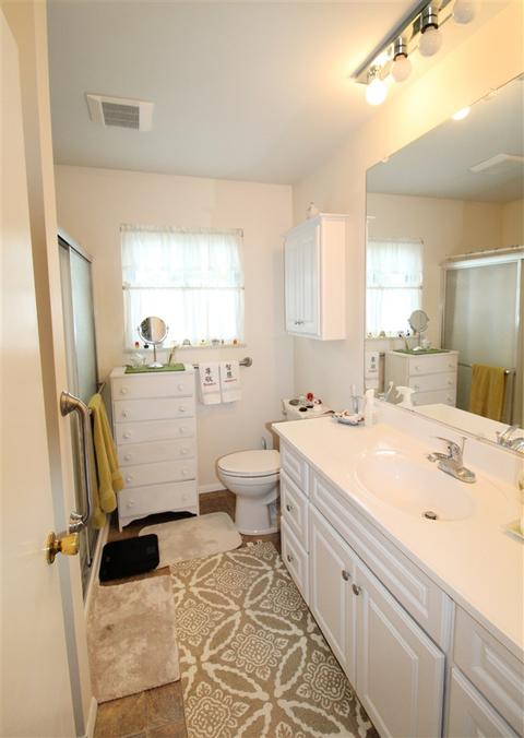 1009 Drury Ln, Flushing, MI 48433 photo 11