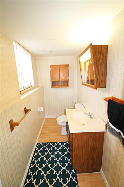 521 Autumn Dr, Flushing, MI 48433 photo 10