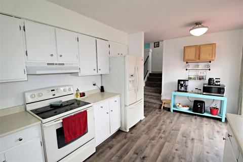 521 Autumn Dr, Flushing, MI 48433 photo 8