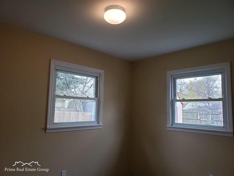 1400 Proper, Burton, MI 48529 photo 4