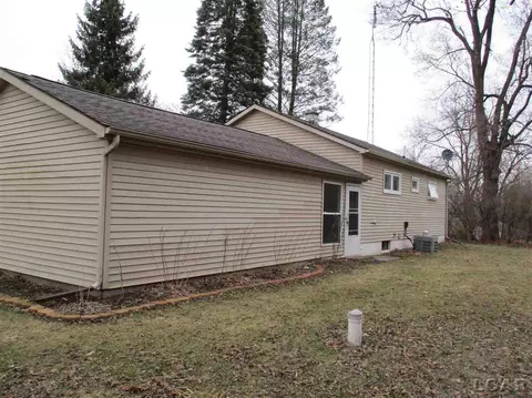 1285 Sutton, Adrian, MI 49221 photo 8