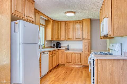 4630 Simpson, Owosso, MI 48867 photo 2