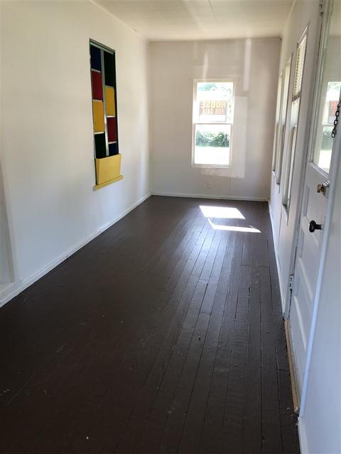 914 E Mason, Owosso, MI 48867 photo 4