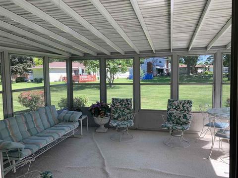 1203 Pickwick Pl, Flint, MI 48507 photo 18