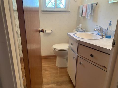 1203 Pickwick Pl, Flint, MI 48507 photo 21
