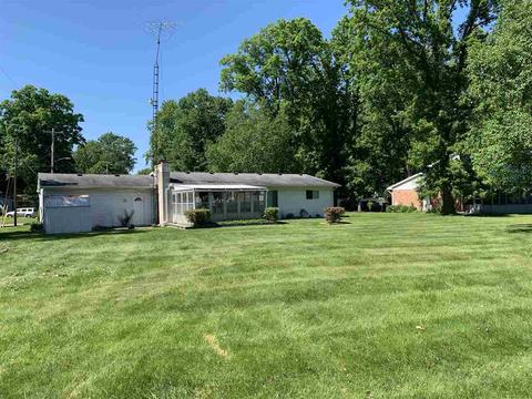 1203 Pickwick Pl, Flint, MI 48507 photo 5