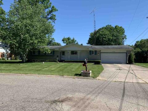 1203 Pickwick Pl, Flint, MI 48507 photo 3