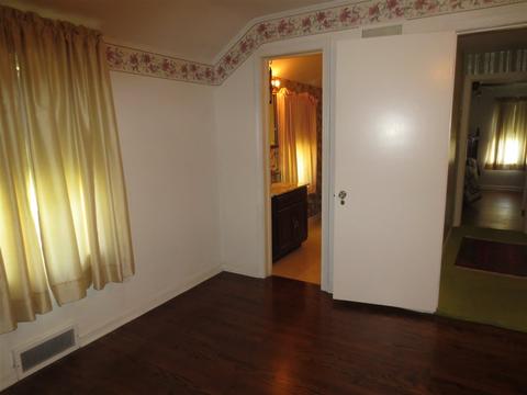 1318 Maxine St, Flint, MI 48503 photo 23