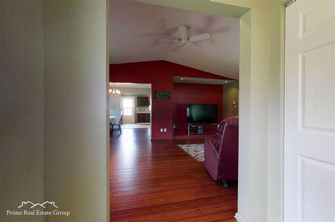 6099 E Potter, Davison, MI 48423 photo 3
