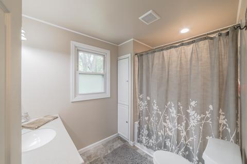 5152 Blossom Dr, Flushing, MI 48433 photo 17