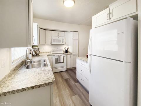 106 Jennett, Owosso, MI 48867 photo 10