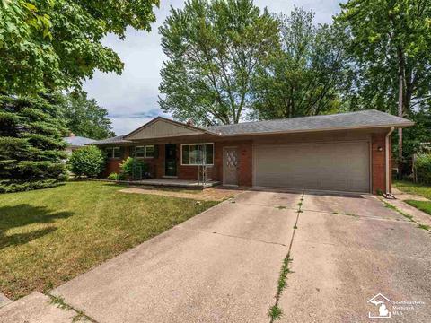 1120 Mccormick Dr, Monroe, MI 48162 photo 1
