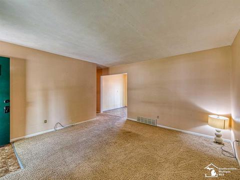 1120 Mccormick Dr, Monroe, MI 48162 photo 10