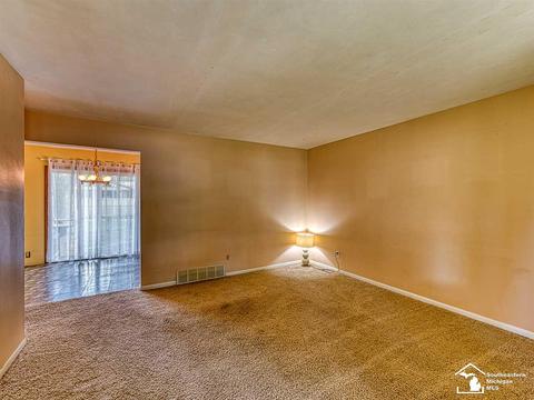 1120 Mccormick Dr, Monroe, MI 48162 photo 8