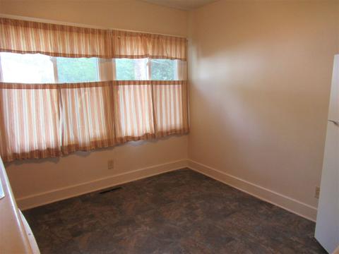 3238 Amelia Ave, Flushing, MI 48433 photo 5