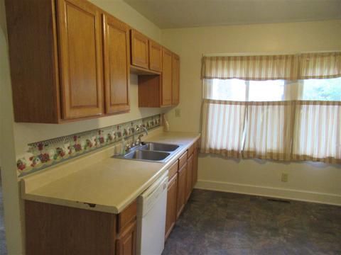 3238 Amelia Ave, Flushing, MI 48433 photo 2