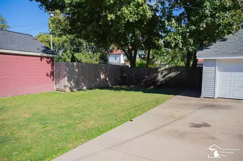 160 Riverview, Monroe, MI 48162 photo 6