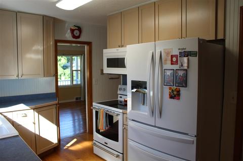 906 Coutant, Flushing, MI 48433 photo 5