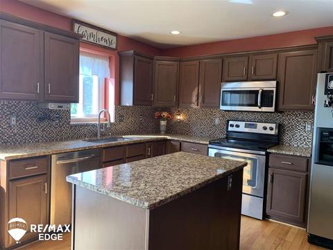 8110 Boulder Dr, Davison, MI 48423 photo 5