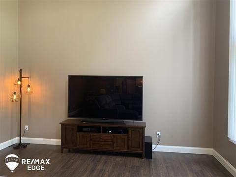 48372 Lafayette Dr, Macomb, MI 48044 photo 18