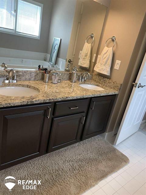 48372 Lafayette Dr, Macomb, MI 48044 photo 34