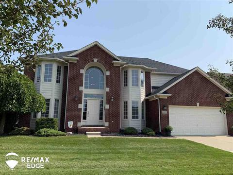 48372 Lafayette Dr, Macomb, MI 48044 photo 1