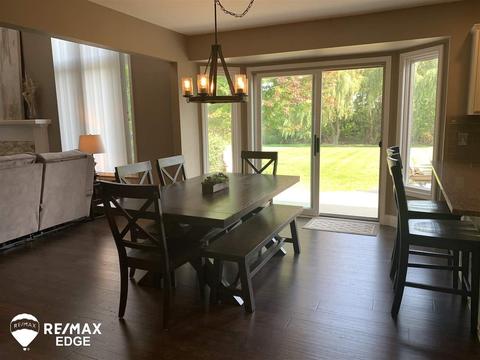 48372 Lafayette Dr, Macomb, MI 48044 photo 8