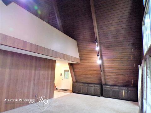 2180 Lela Dr, Flint, MI 48507 photo 3